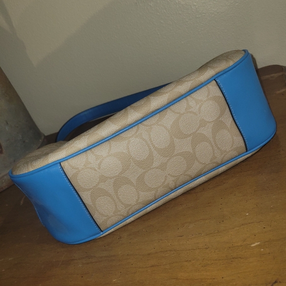 COACH SHOULDER HOBO & WALLET SIGNATURE/BLUE F29209 - Picture 13 of 13
